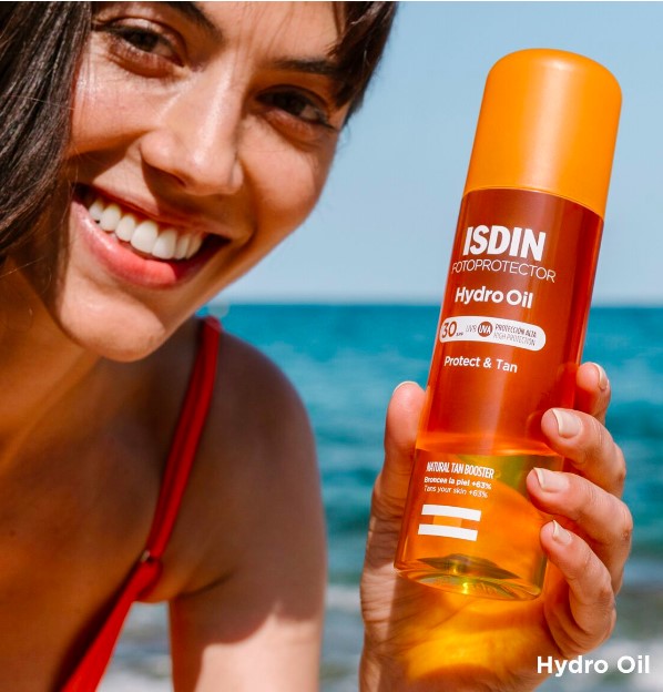 Protege tu piel del sol con ISDIN: descubre las diferencias entre HydroLotion SPF50 y Hydro Oil SPF30. Alta protección, textura ligera y beneficios hidratantes.